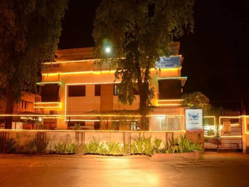 Capital O 10953 Dayal Lodge - A Boutique Hotel Агра Экстерьер фото