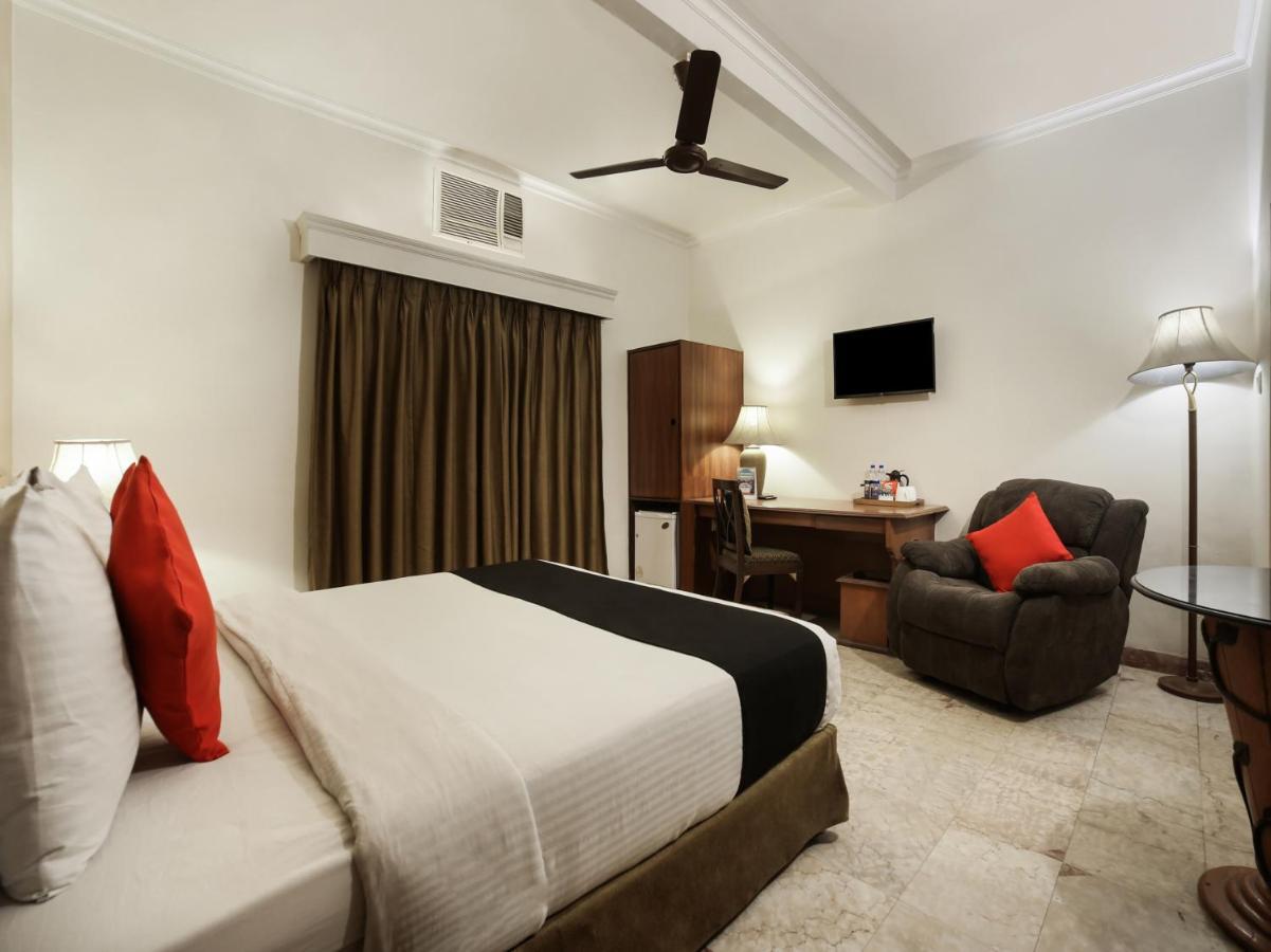 Capital O 10953 Dayal Lodge - A Boutique Hotel Агра Экстерьер фото