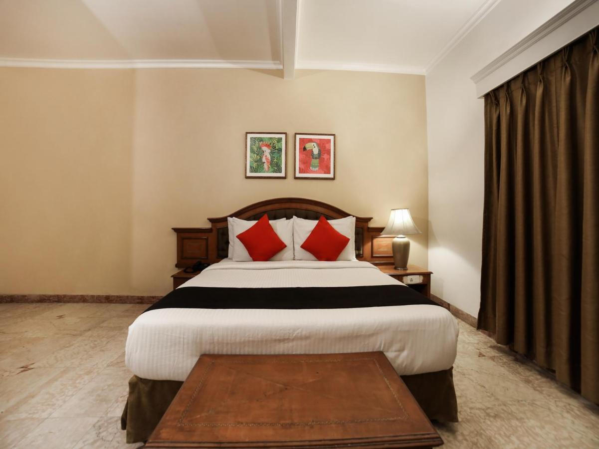 Capital O 10953 Dayal Lodge - A Boutique Hotel Агра Экстерьер фото